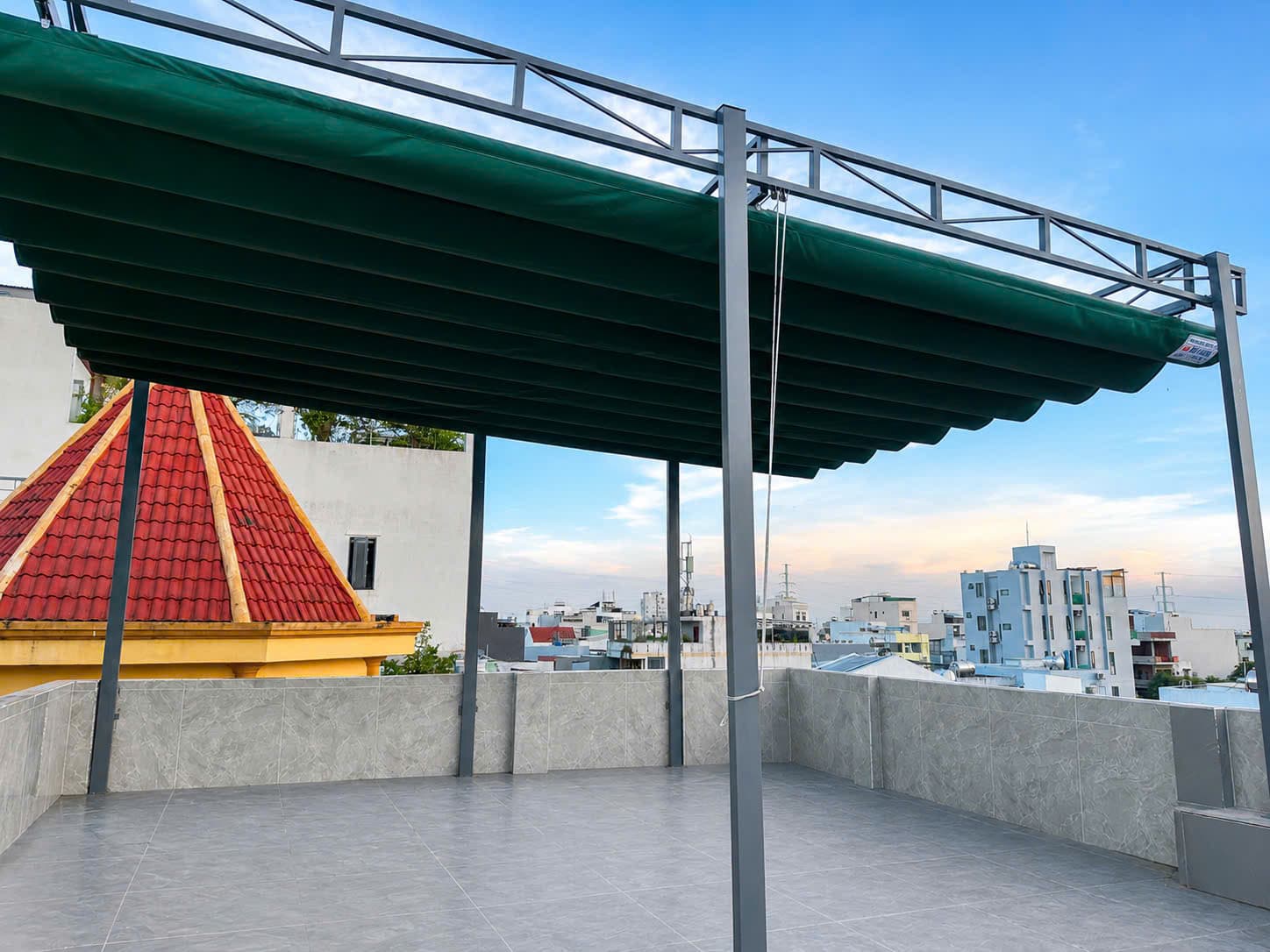 Mái xếp lượn sóng thủ công - ảnh 8