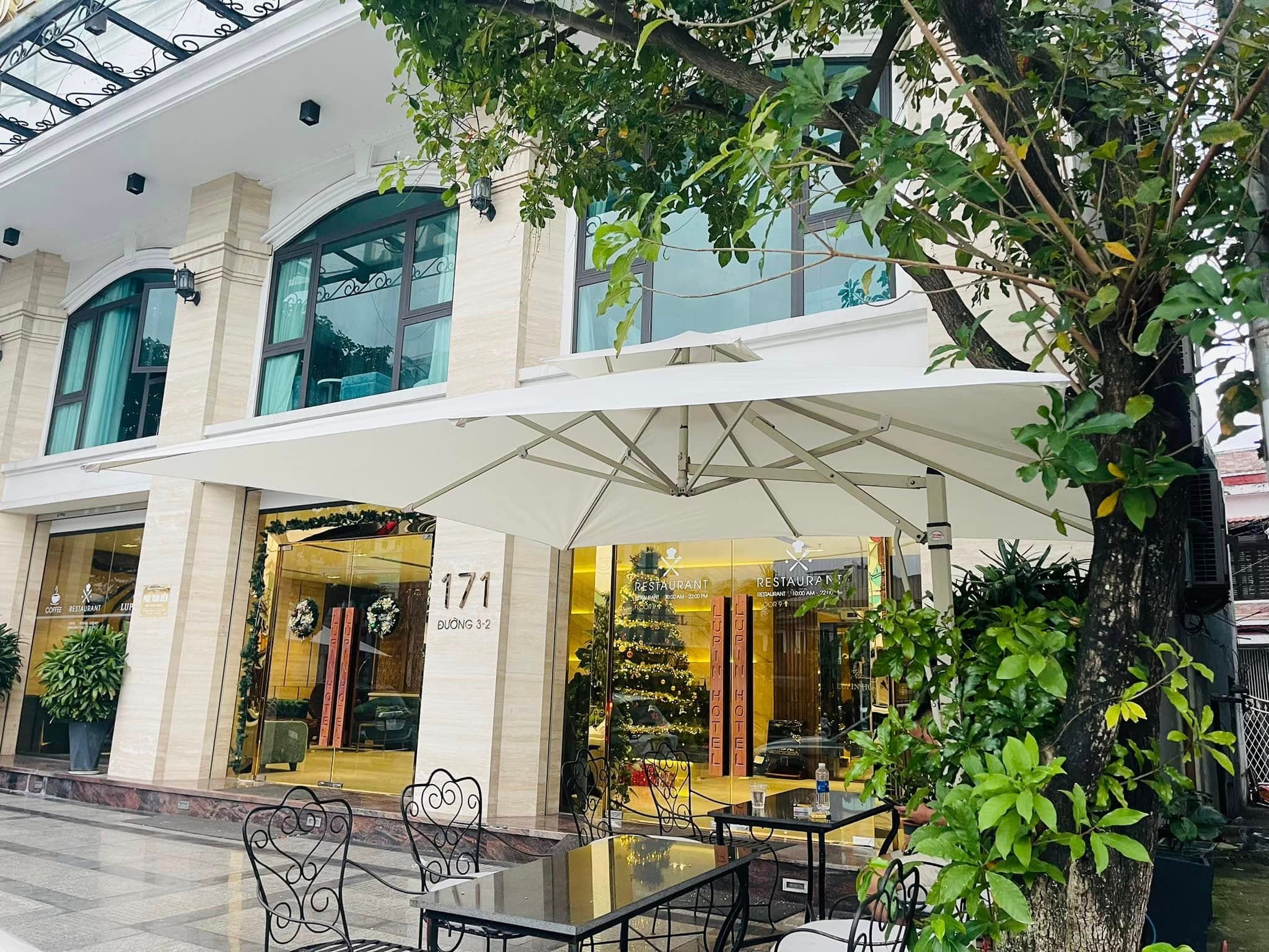 Tư vấn thiết kế và lắp đặt dù che đẹp tại Đà Nẵng – Liên hệ 0905.797.827